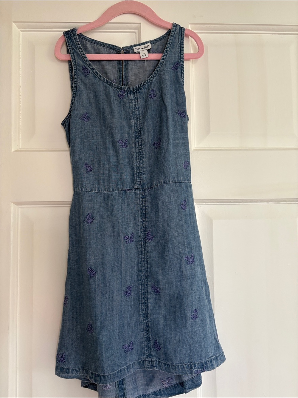 Splendid Blue Denim Sleeveless Dress with Purple Embroidery